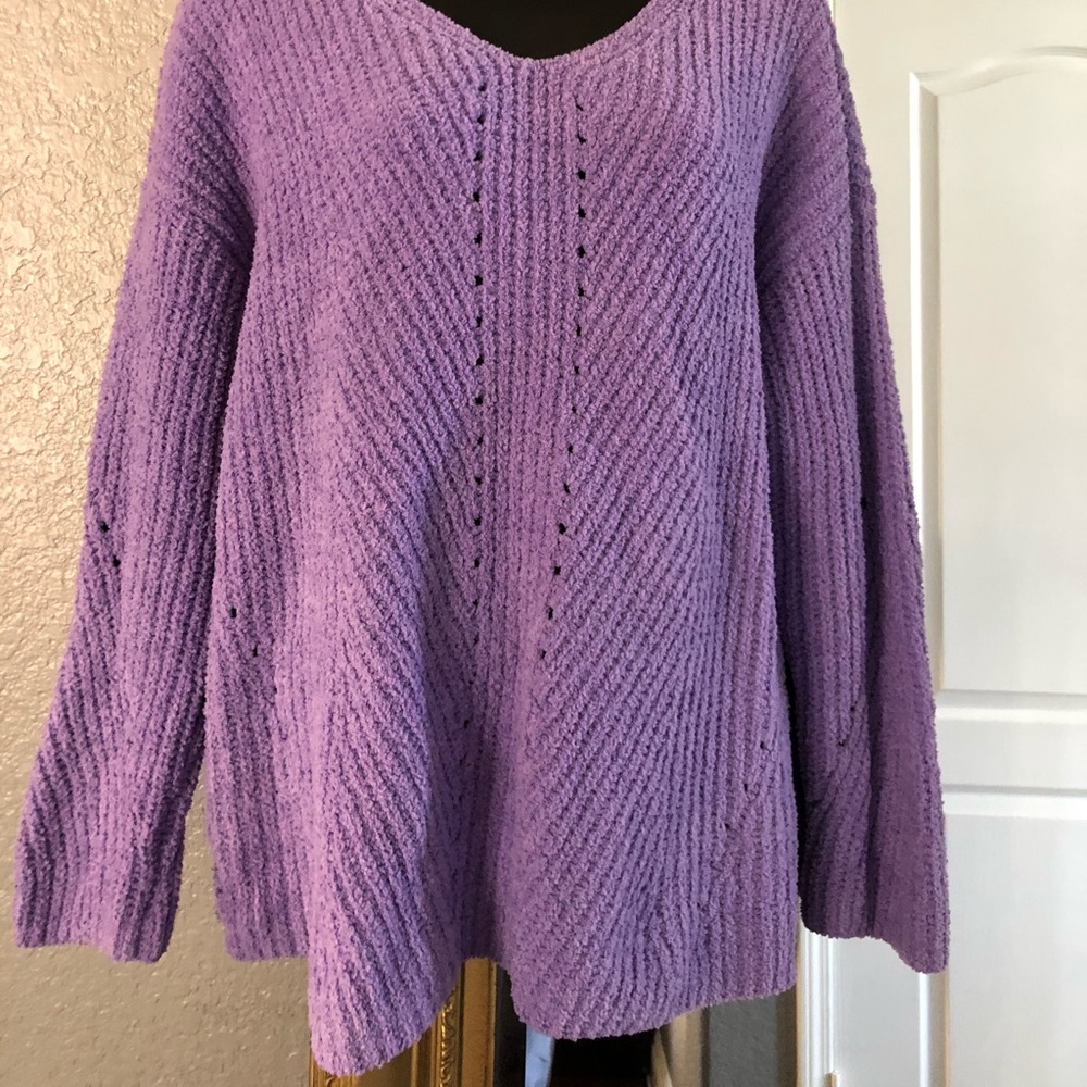 Sweater - Picture 2 of 5